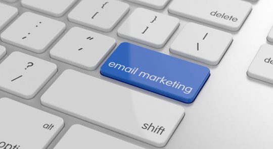 Mengapa Harus Menggunakan Email Hosting untuk Bisnis? - 2024