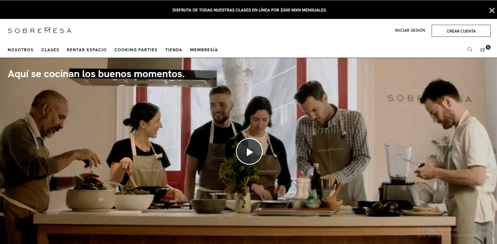  Contoh template website e-commerce terbaik (Sumber: Sobremesa)