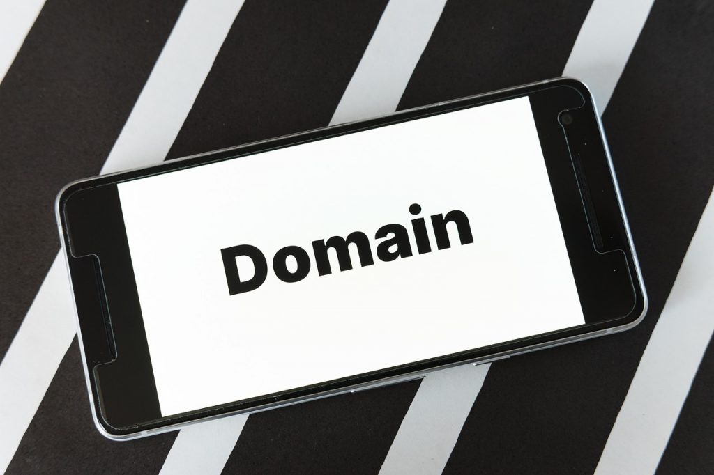 cara mengubah nama domain