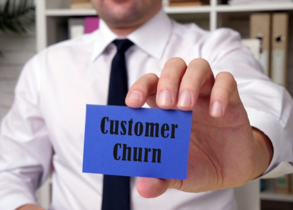 Customer Churn sebagai salah satu jenis Churn Rate. (Sumber: Shutterstock)