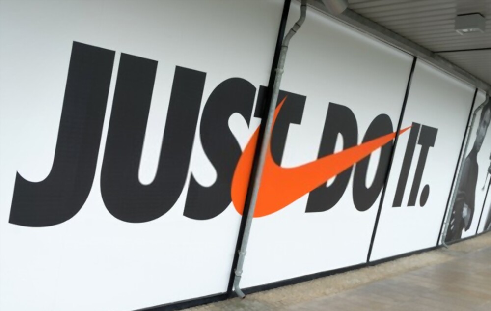 Contoh Tagline dari brand Nike. (Sumber: Shutterstock)