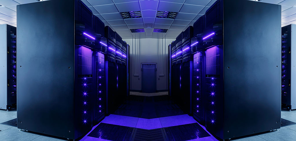 VPS menggunakan teknologi virtual untuk membagi ruang atas satu server (sumber: istock)