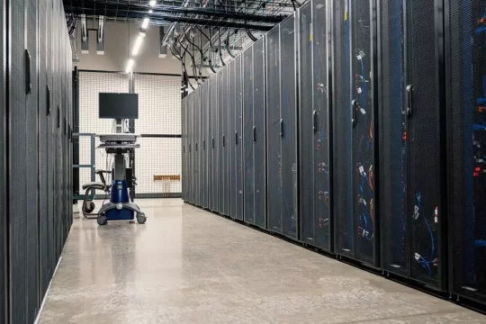 Apa Itu Data Center? Berikut Penjelasannya - Tutorial Digital Marketing, Website, & Bisnis Online - Exabytes Apa Itu Data Center